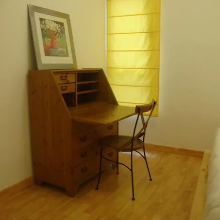 Triana Teatro Vv Apartman *