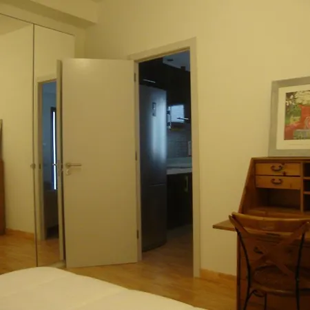 Triana Teatro Vv Apartman *